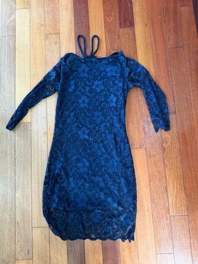 Women's Navy Lace Long Sleeve Dress - Elegant Evening